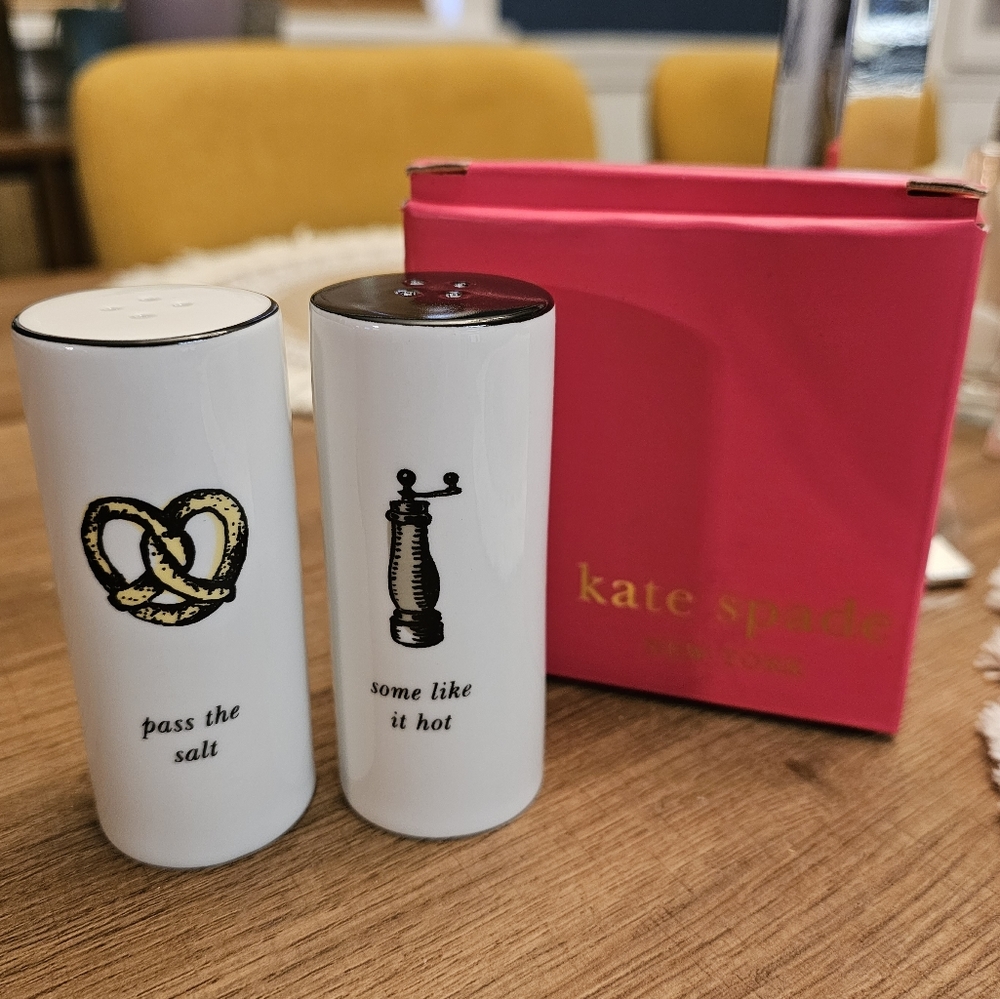 NWT Kate Spade Salt & Pepper Shakers